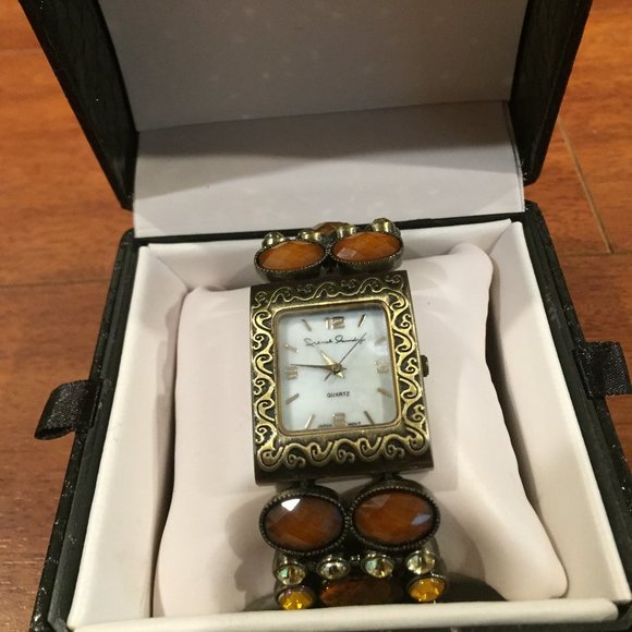 French Laundry Beaded Watch - New in Box - Picture 2 of 2